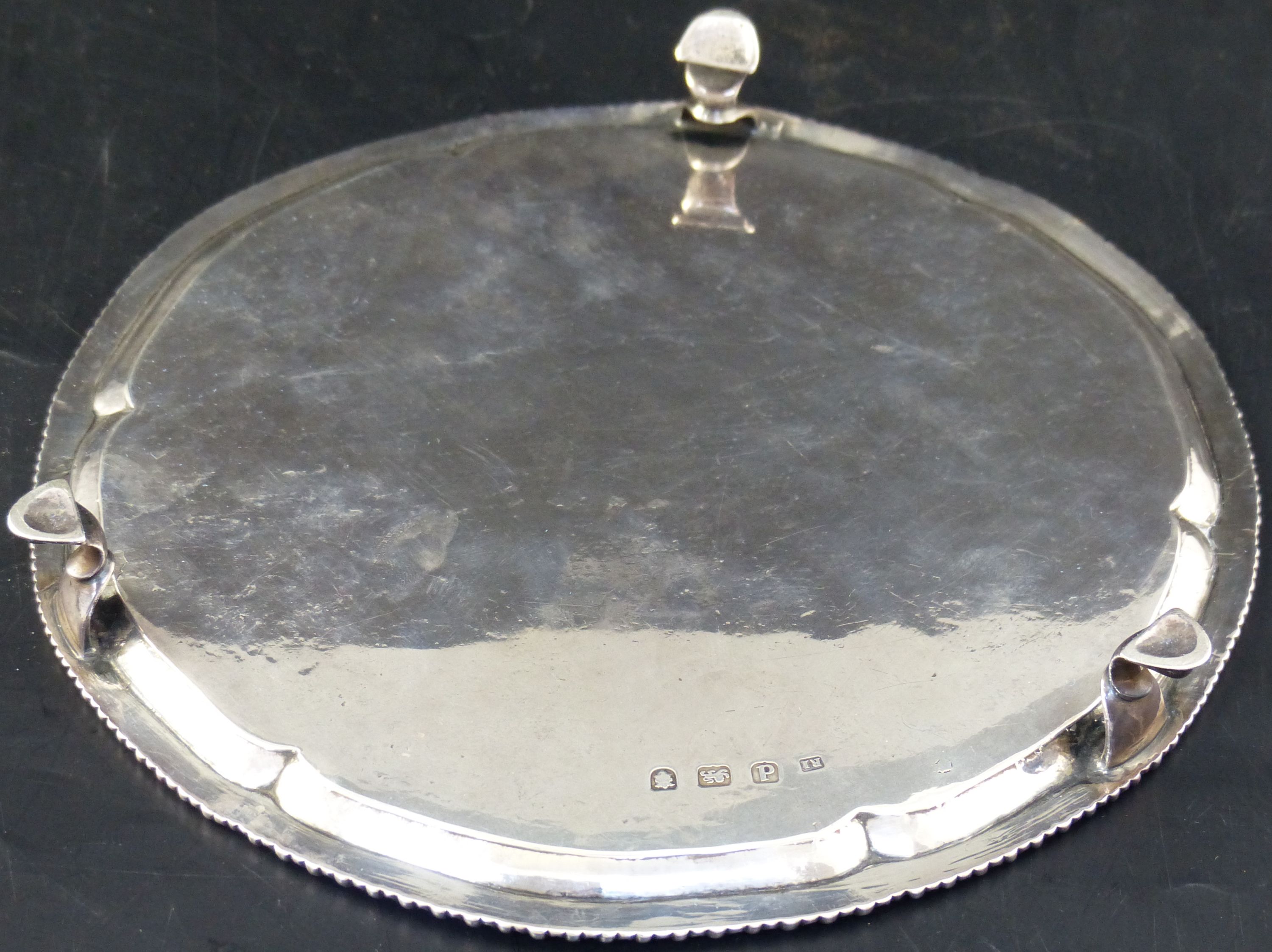 A George III silver salver, 23.1cm, 13.5oz.